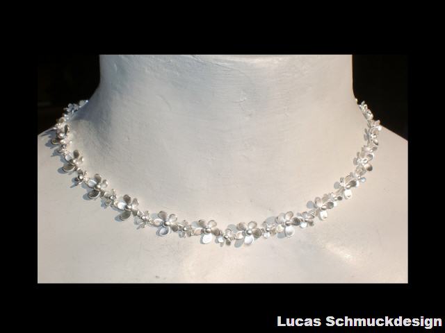 Kelim Schmuckdesign Blütencollier
